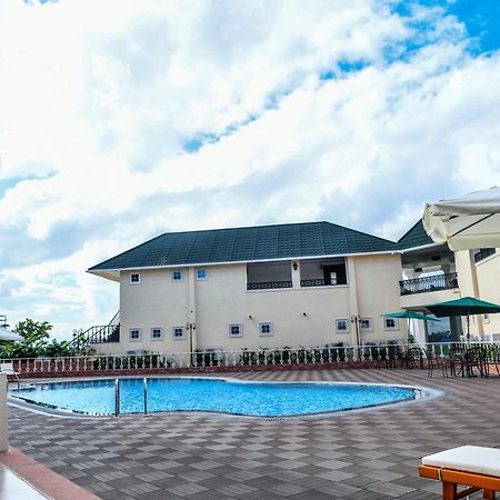 Faith Cricket Club & Resort Bhopal Bagian luar foto