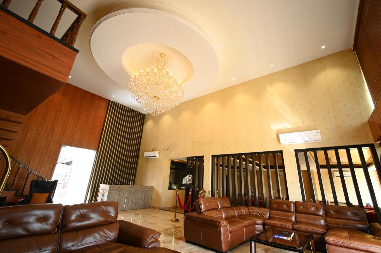 Faith Cricket Club & Resort Bhopal Bagian luar foto