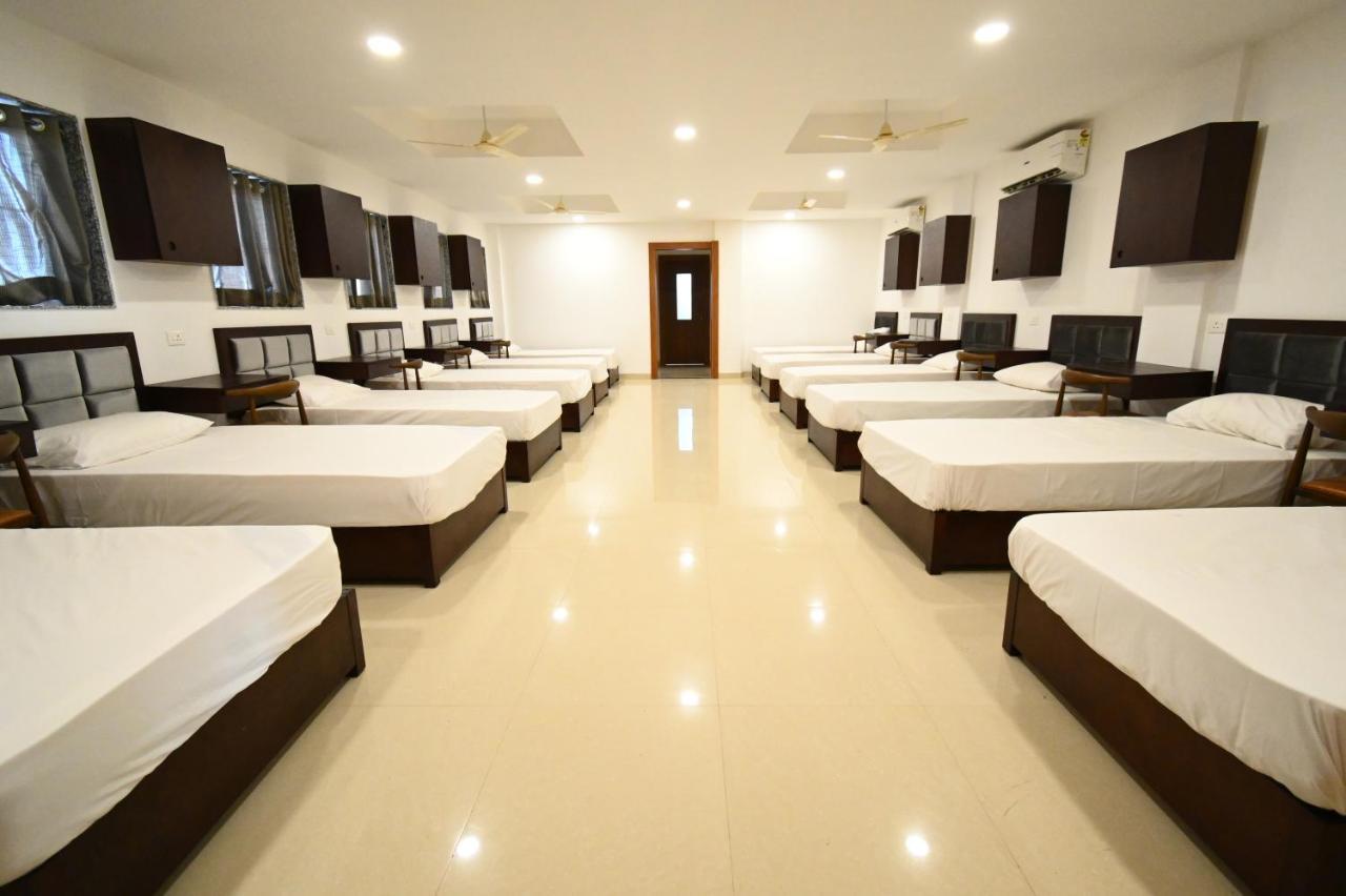 Faith Cricket Club & Resort Bhopal Bagian luar foto