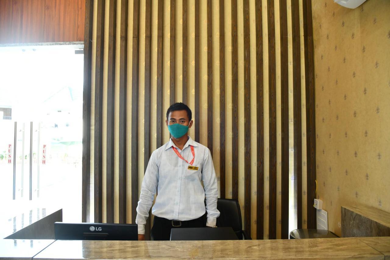 Faith Cricket Club & Resort Bhopal Bagian luar foto